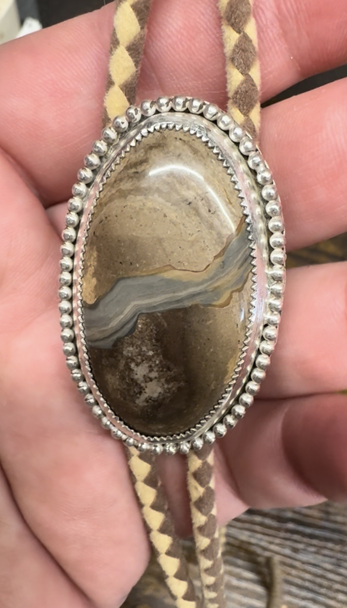 Beach stone bolo tie view 3