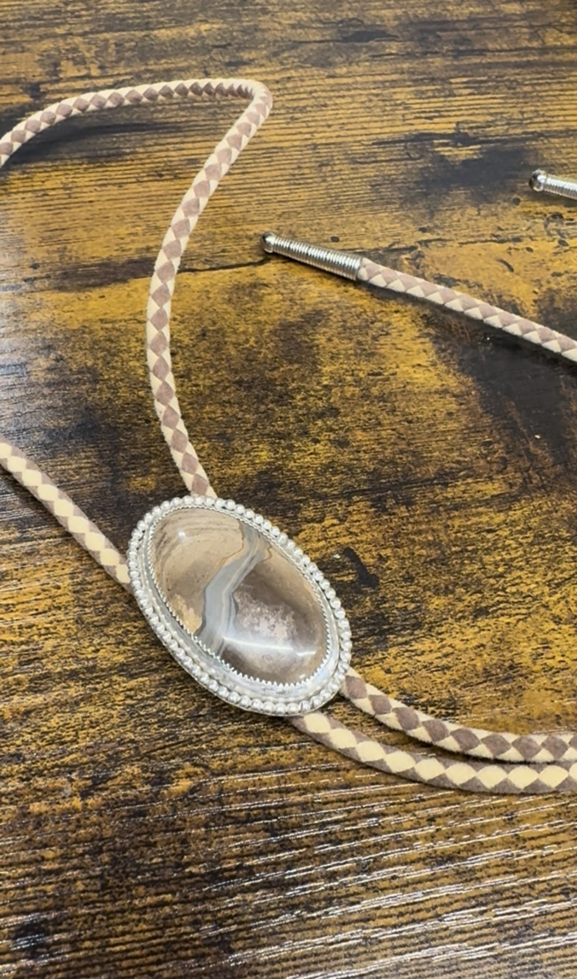 Beach stone bolo tie view 4
