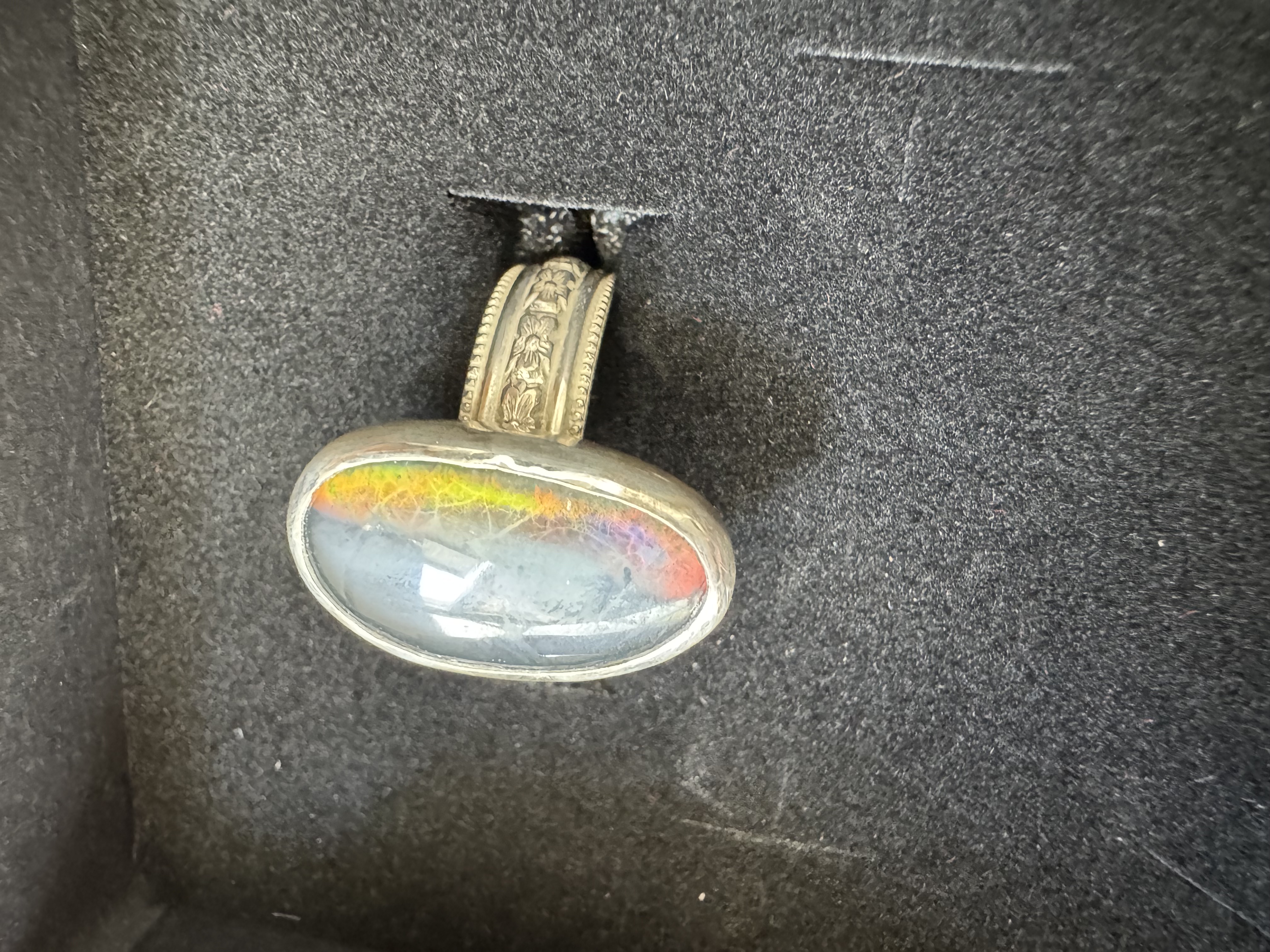 Fire opal triplet ring view 4