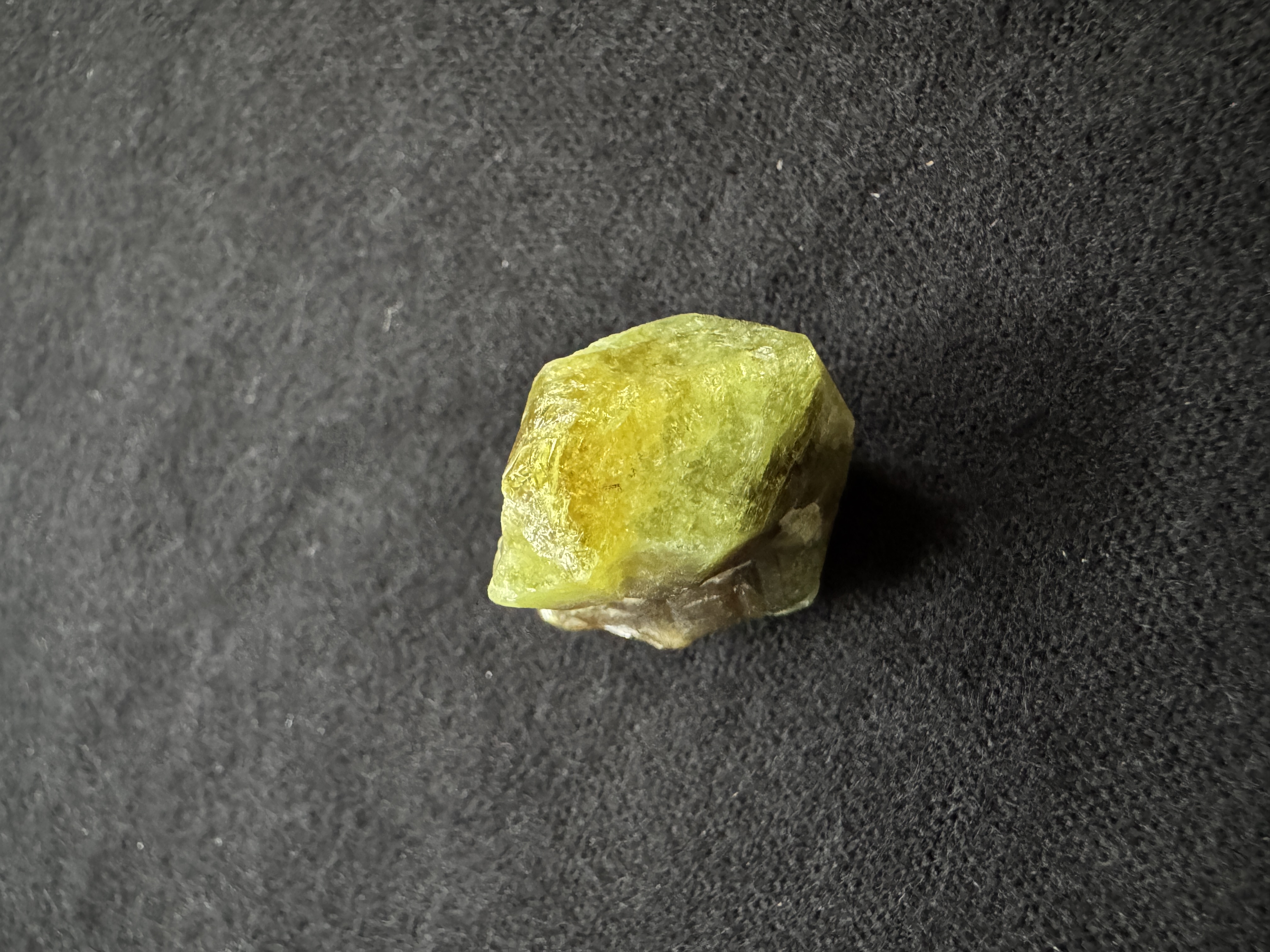 Rough gem 4 view 4
