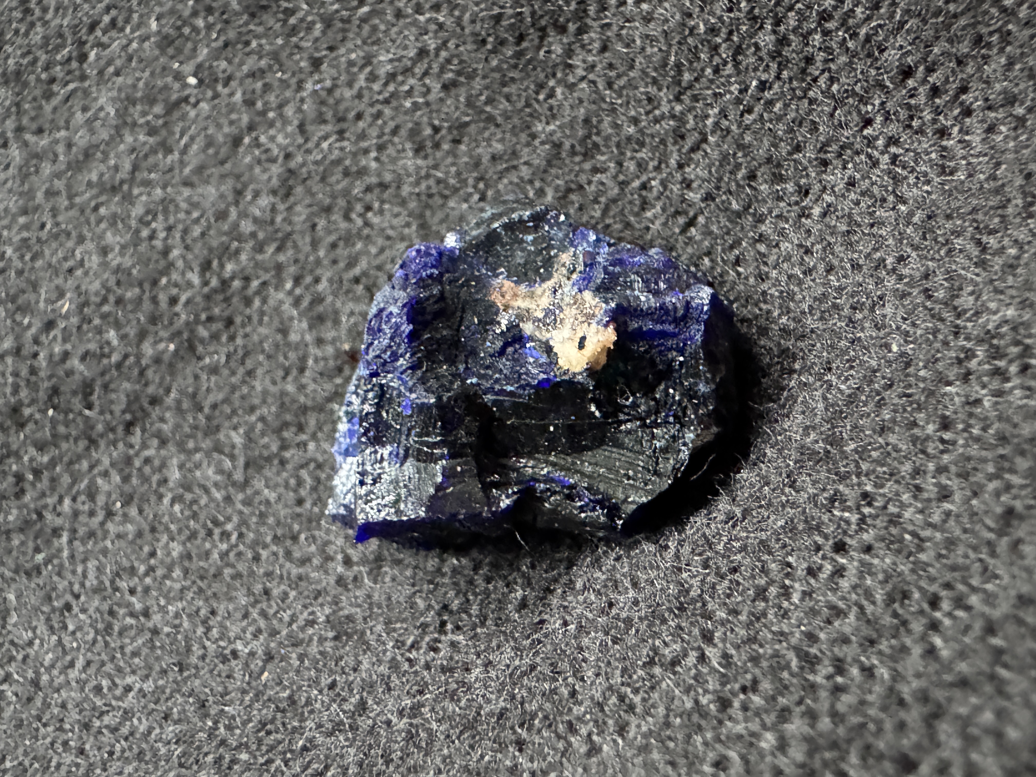 Rough gem 5 view 5